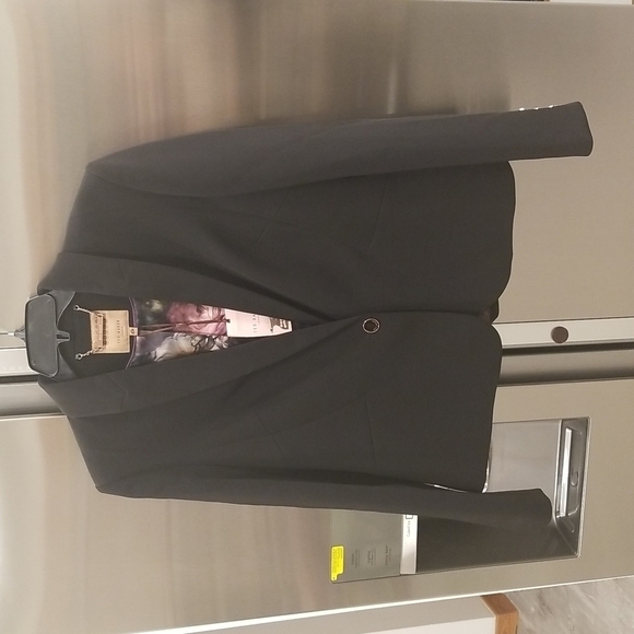 💕TED BAKER LONDON💕 Ricki Techno Crepe Suit Jacket ~ Black Size 4 NWT - Picture 2 of 12